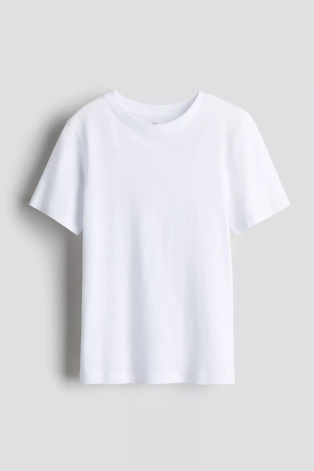 Camiseta blanca cuello redondo escolar